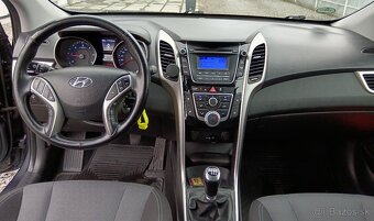 Hyundai i30 CW 1.6i CRDi  Family - 14