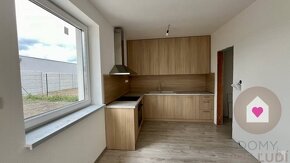 Krásny 4 izbový RD bungalov 92,26 m2 na pozemku 495 m2, Sene - 14