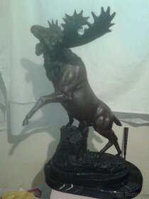 Bronzová socha losa - 14
