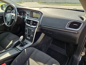 Volvo V40 D2 Momentum - 14