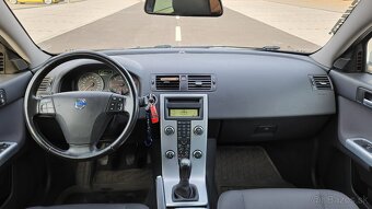 Volvo V50 D4 130 kW - 14