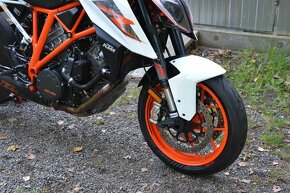 KTM 1290 SUPER DUKE R - 14