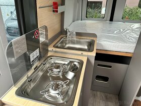 Novy Camper Van LMC Innovan 590 170PS AUTOMAT - Výpredaj - 14