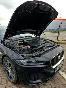 Jaguar XE P250 184kw - 14