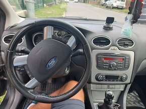 Ford Focus combi 1,8 TDCi, r. 2010 - 14