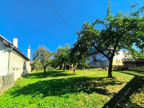 V TICHEJ SLEPEJ ULICI POSLEDNÝ DOM CHALUPA HEĽPA HOREHRONIE - 14