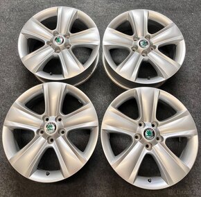 5x112 R17 originál alu Škoda Yeti - ET45 - TOP - 14