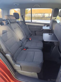 VW Touran 2.0 TDI DSG automat - 14