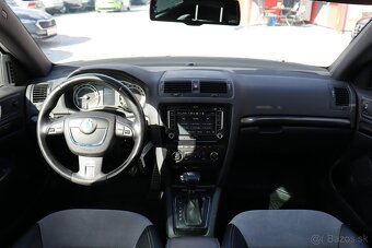 Škoda Octavia Combi 2.0 TDI CR DPF RS DSG - 14