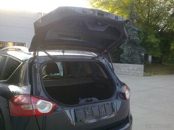 Ford Kuga 4x4 Titanium-X - VÝRAZNE ZNÍŽENÁ CENA,MOŽNÁ VÝMENA - 14