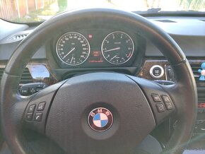 BMW 318i E91 - 14