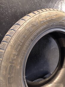 215/60 R16 Nokian zimne pneumatiky - 14