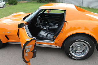 1977 Chevrolet Corvette 350 V8, 4-st manuál, orig. stav - 14