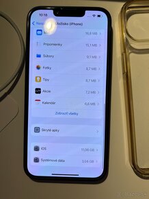 iPhone 14 čierny 128 GB (96% max. kapacita batérie) - 14