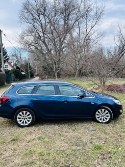 predám Opel Astra Sports Tourer 1.7 CDI 81kW - 14