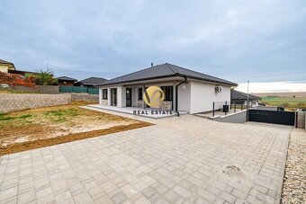 Na PREDAJ 4i RD 165m2 s veľkorysým pozemkom 1270m2 - 14