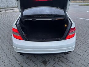 Mercedes-Benz C 320 CDI 4matic A/T - 14