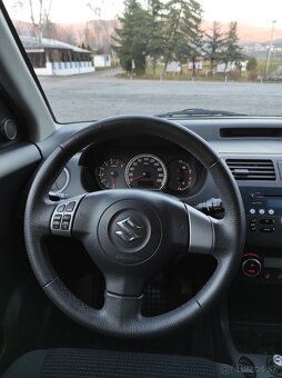 Suzuki Swift 1.3 Benzín 2008 len 118 000km Kupované na SK - 14