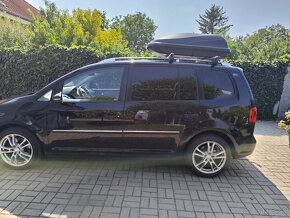 VW TOURAN 2,0 TDI HIGHLINE - 14