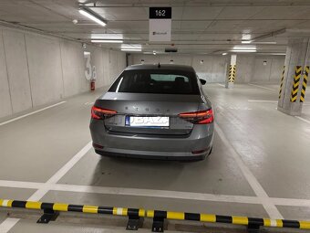 Škoda Superb 3 2.0 TDI SCR Live Plus 4x4 DSG - 14