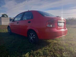 Chevrolet Aveo - 14