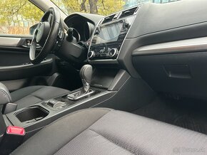 Subaru Outback 2,5 CVT Comfort metalíza biela perleť - 14