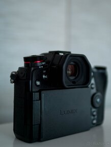 Panasonic Lumix DC- G9 telo - 14