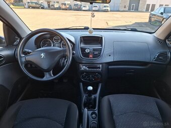 Peugeot 206 plus 2011 - 14