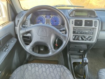 Mitsubishi Pajero 1.8 - 14