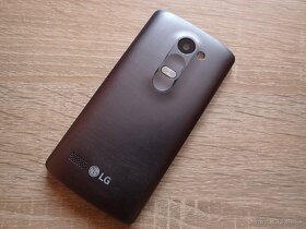 Lg Leon (H320). - 14