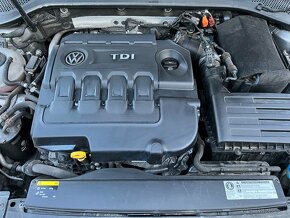 VW Golf VII 1.6TDi 77kW Variant 2014 CR - 14