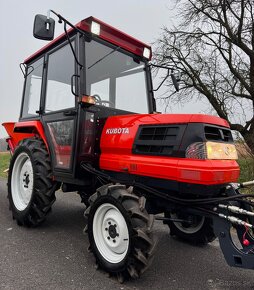 Japonský traktor KUBOTA GL 23 Diesel 3 válec, 23HP - 14