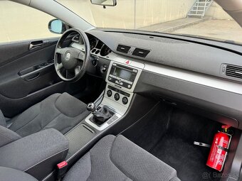 Volkswagen Passat 1.9 TDI 77kw BXE COMFORTLINE - 14