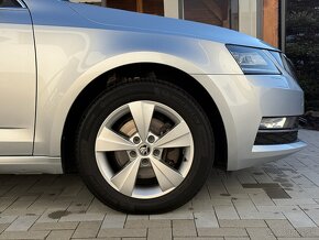 ŠKODA OCTAVIA COMBI 2.0 TDi DSG 2018 - 14