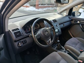 Volkswagen Touran 2.0 TDI 7-miestny - 14