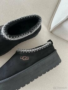 Ugg Tazz zimné jesenné šľapky - čižmy - topánky  čierne - 14