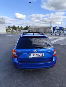 Škoda Octavia combi Ambition plus III - 14