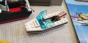 LEGO 6540 Classic Town Pier Police - 14