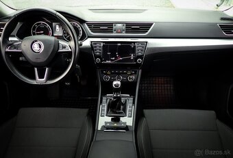 ŠKODA SUPERB COMBI 2.0TDI 110kW - MATRIX, NAVI, ŤAŽNE - 14