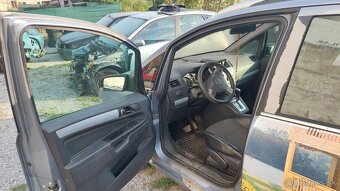 predám rozpredám Opel zafira b automat 2006 z19dth - 14