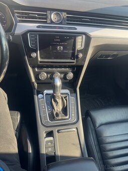 VW PASSAT b8 2.0 TDI DSG - 14