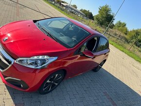 Peugeot 208 1.2 PureTech Allure E6d-ISC - 14