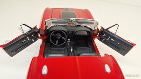 1:18 CHEVROLET CORVETTE - 14