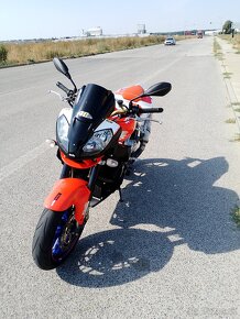 Aprilia tuono 1000 R - 14