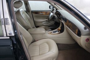 Jaguar XJ Executive 3.2 Executive - 14