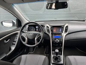 Hyundai i30 CW 1.6i MPI DOHC 88kw M6 benzín - 14