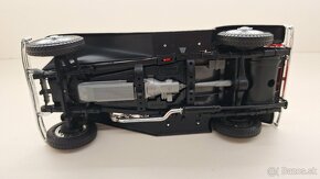 1:18 MERCEDES-BENZ SSK - 14