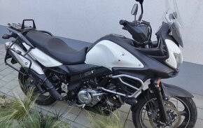 Suzuki DL650A V-Strom - 14