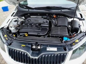 škoda octavia combi 2.0 TDI 110KW M6 - 14