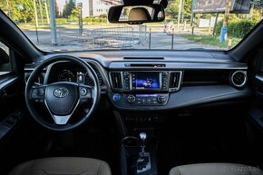 Toyota RAV4 2.5 Hybrid Selection AWD Odpočet DPH - 14